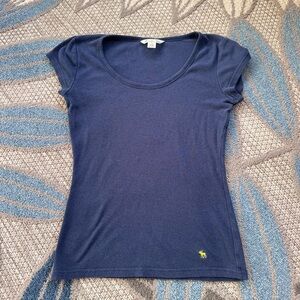 Abercrombie & Fitch Women's Y2K Scoop Neck Baby Doll Navy Tee Size Medium